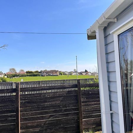 3-Bedroom Swift Caravan - Uddingston, Glasgow Exterior photo