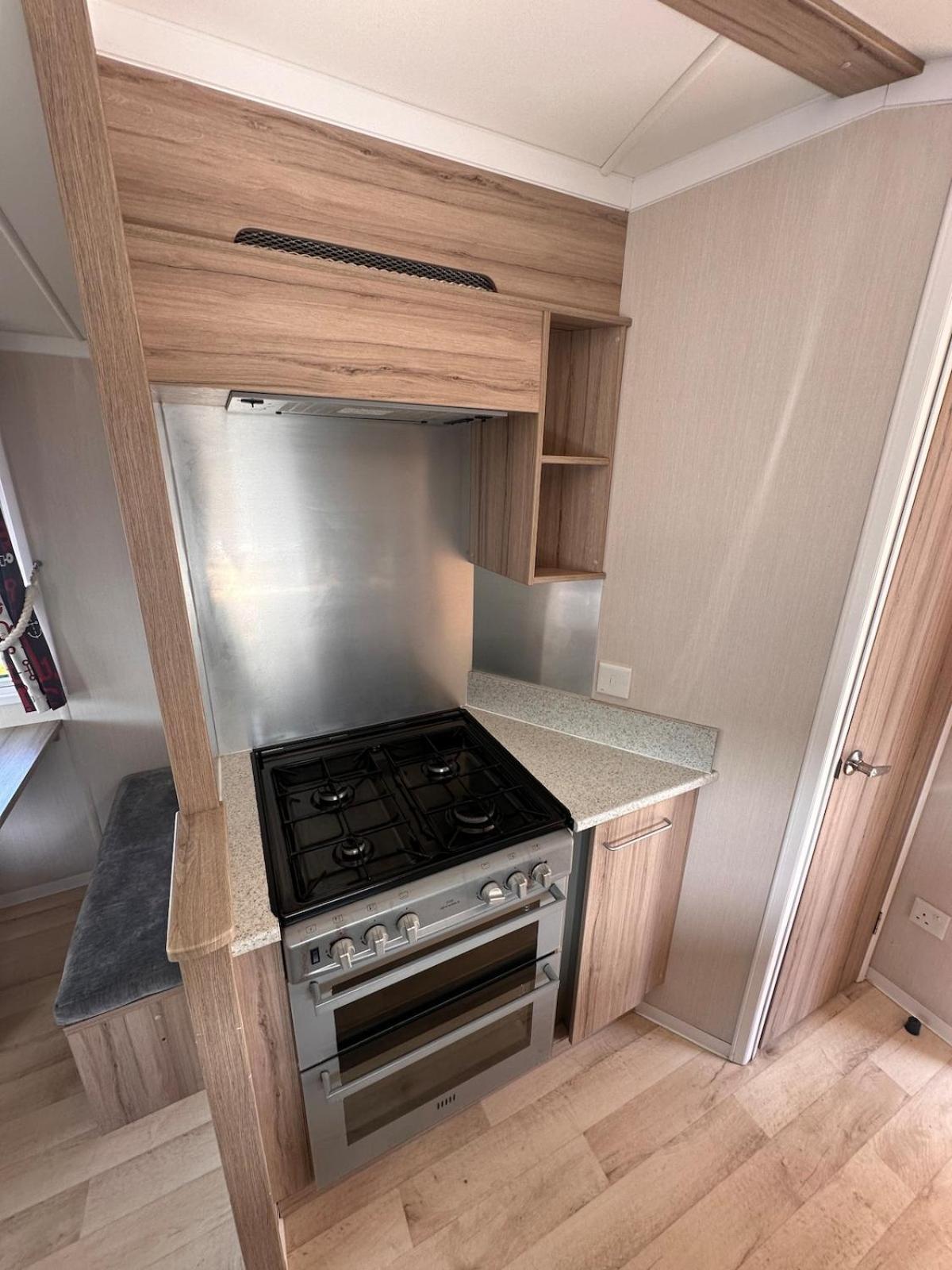 3-Bedroom Swift Caravan - Uddingston, Glasgow Exterior photo